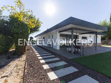 Haus mit Garten zum Verkauf in Berrocales de Jarama