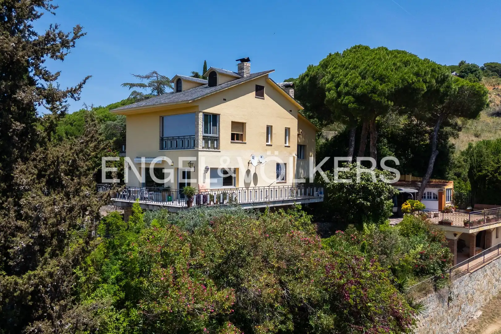 Casa amb terrassa en venda a Sant Cebrià de Vallalta, imagen 3