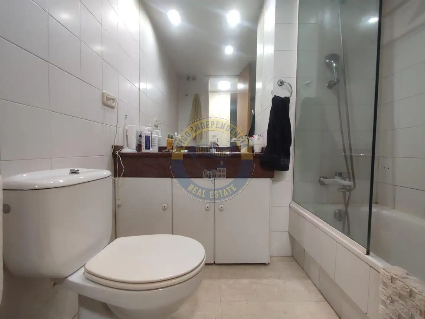 Bathroom of Apartments for sale in Vigo   with Heating and Storage room