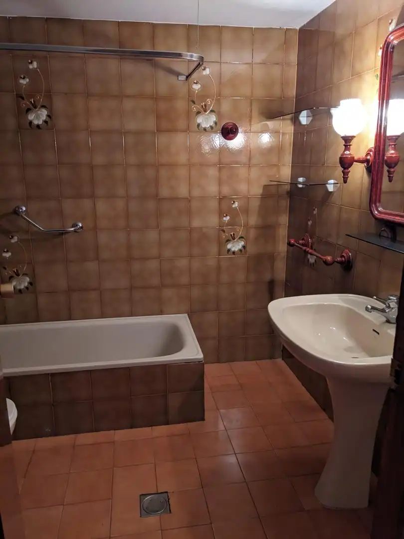 Badezimmer von Wohnung zum Verkauf in Albacete mit Balkon