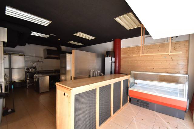 Local comercial en Alquiler en Calle Escorxador, 6 en Centre Vila