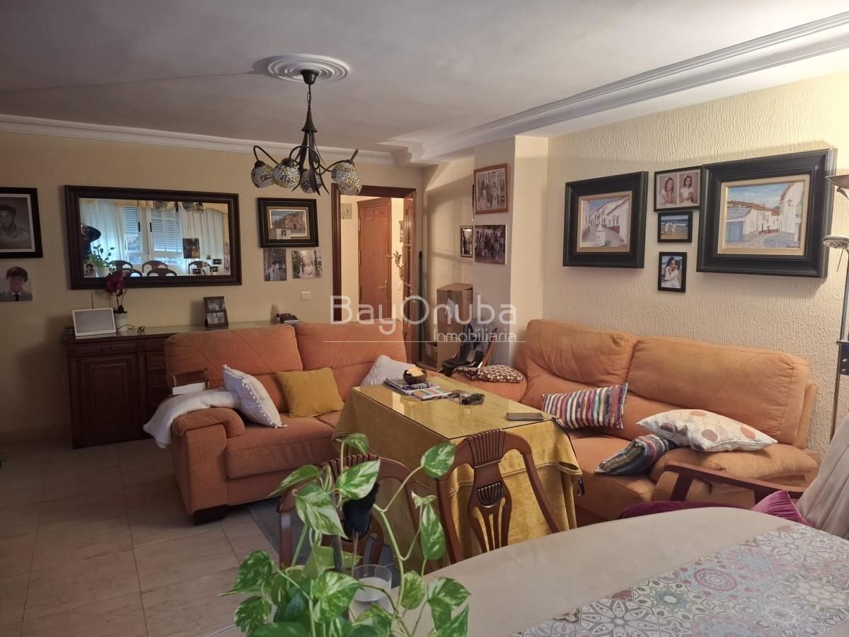 Sala de estar de Piso en venta en  Huelva Capital
