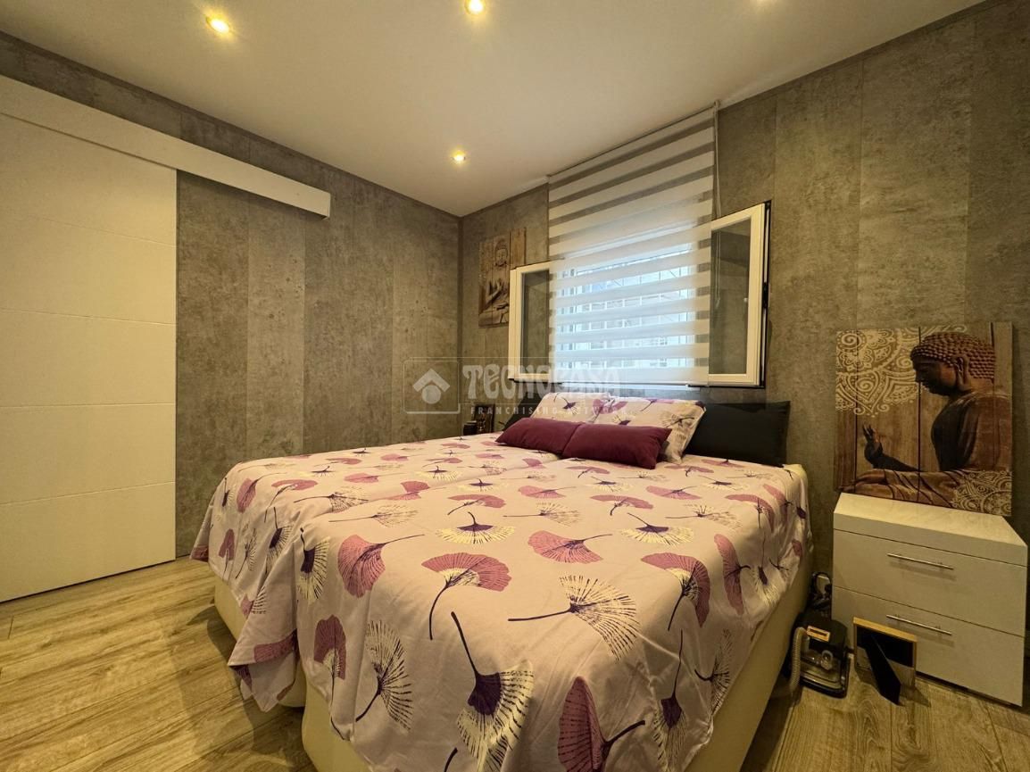 Bedroom of Flat for sale in  Madrid Capital