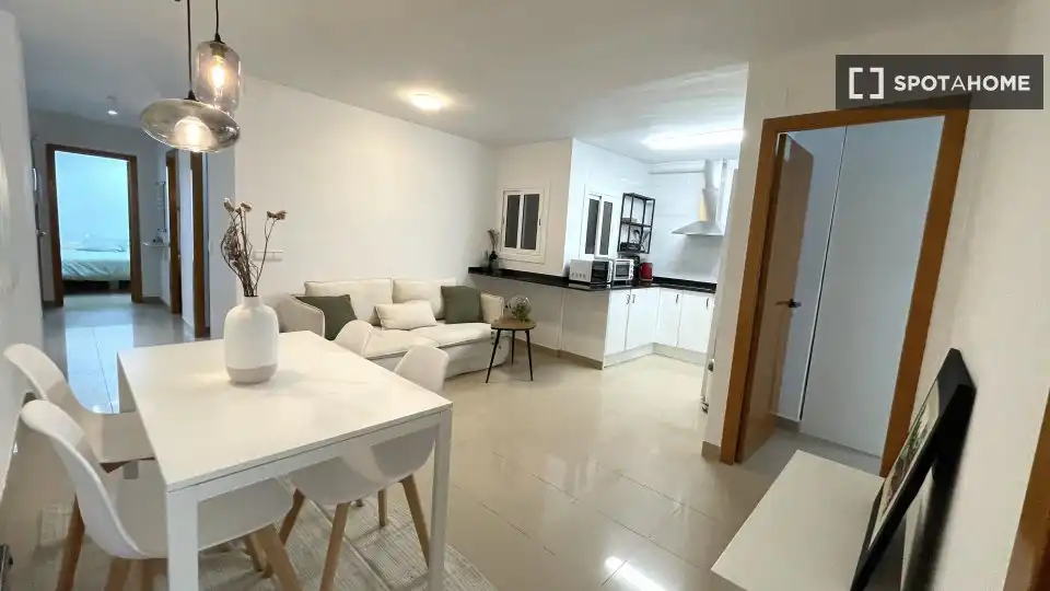 Vista exterior de Piso para compartir en Cerdanyola del Vallès con Aire acondicionado, Calefacción y Terraza