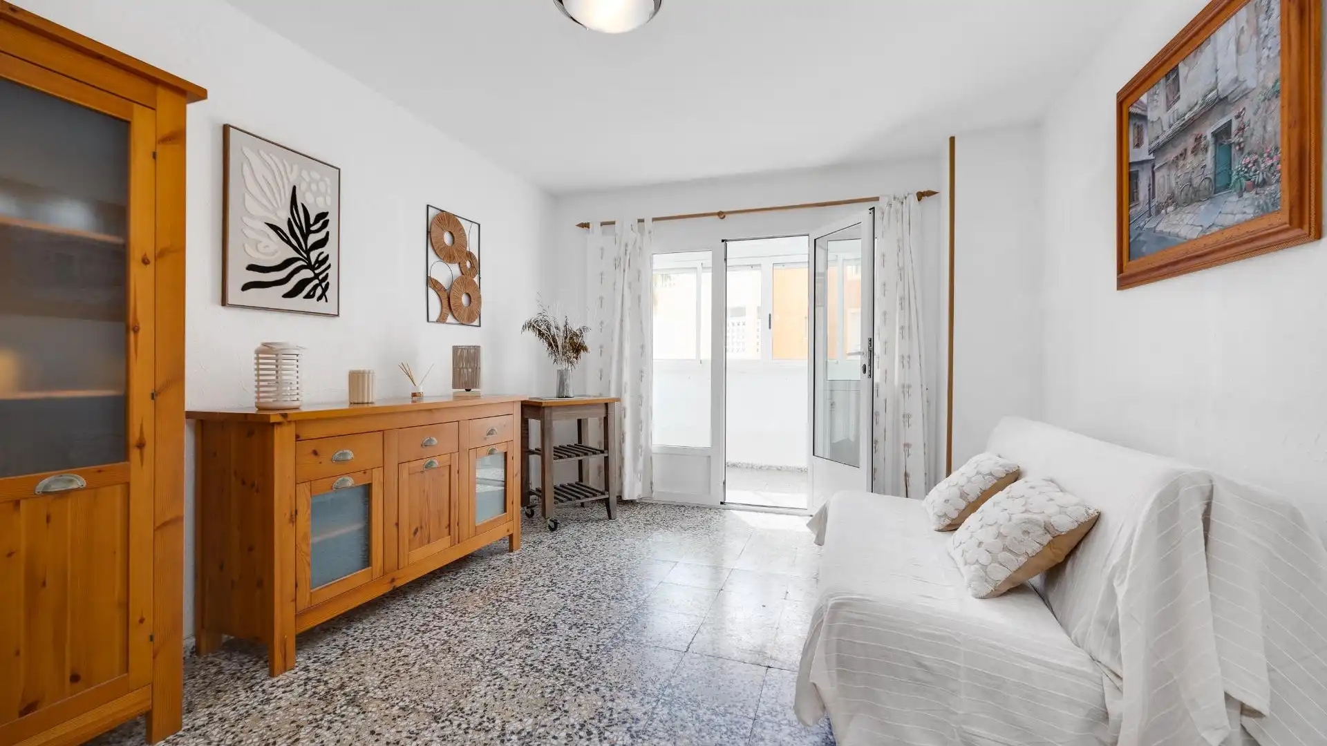 Habitación de Apartamento en venta en Torrevieja con Terraza y Amueblado