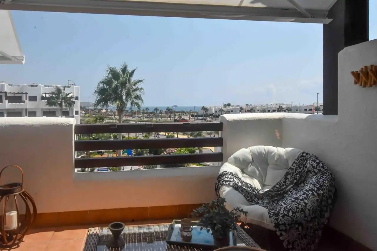 Apartamento con piscina en venta en San Juan de los Terreros