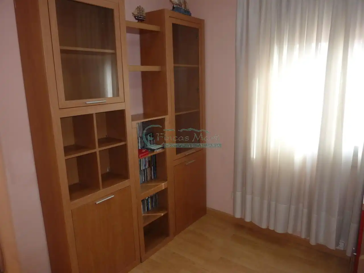 Habitación de Piso en venta en Vigo  con Calefacción y Balcón