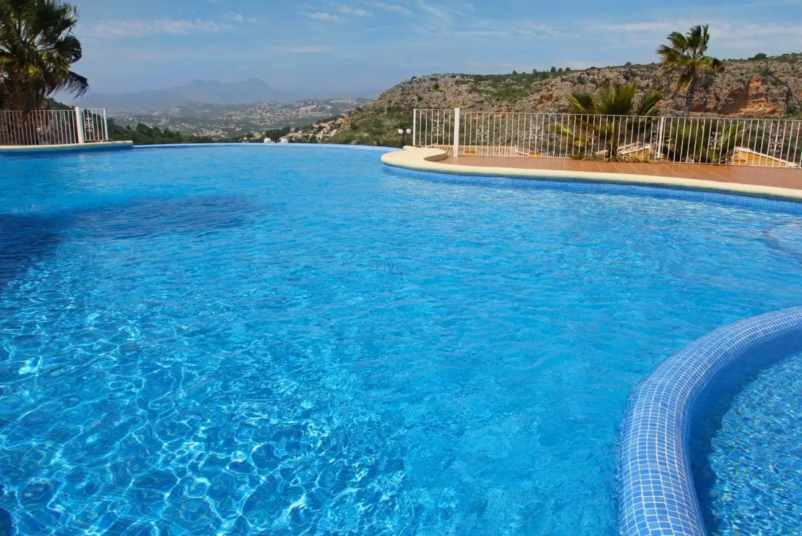 Penthouse with pool for sale in Cumbre del Sol, imagen 22