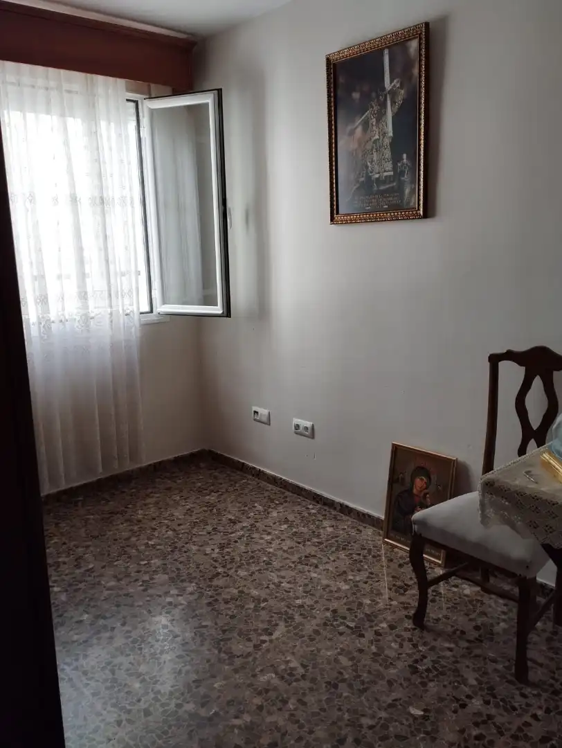 Habitación de Piso en venta en Lucena con Amueblado