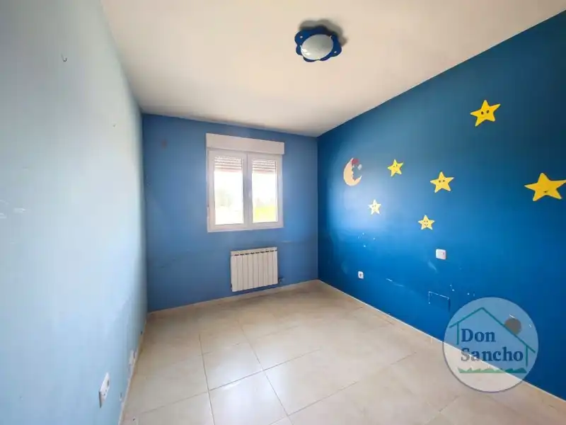 Bedroom of Detached homes for sale in Pozaldez  with Heating and Private garden