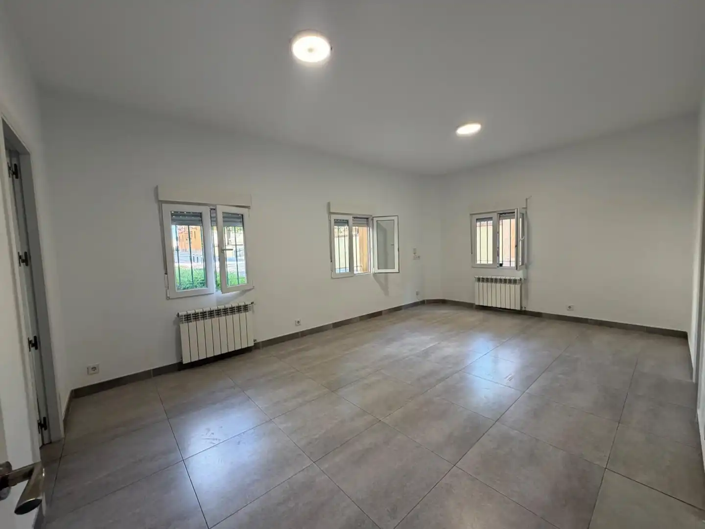 Flat with lift to rent in Usera