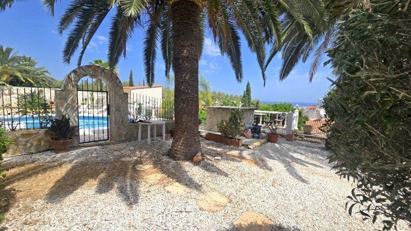 Garden of House or chalet for sale in Dénia  with Air Conditioner, Heating and Private garden