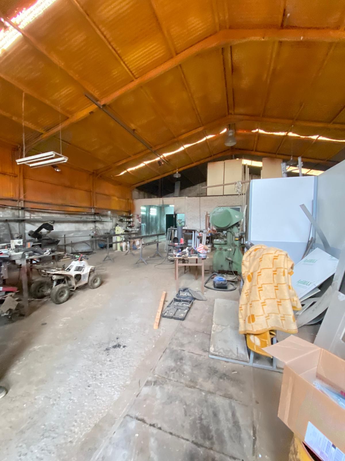 Industrial buildings for sale in Poblete