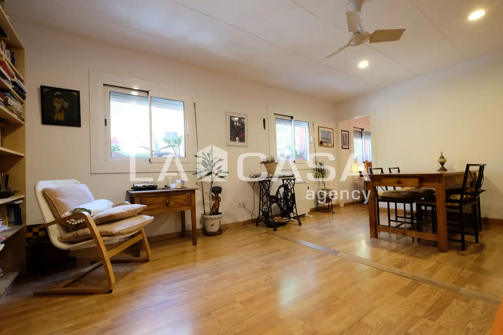 Piso en venta en  Barcelona Capital con Parquet y Horno