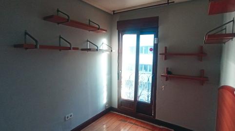 Foto 4 de Pis en venda a Calle San Juan Kalea, Centro, Barakaldo