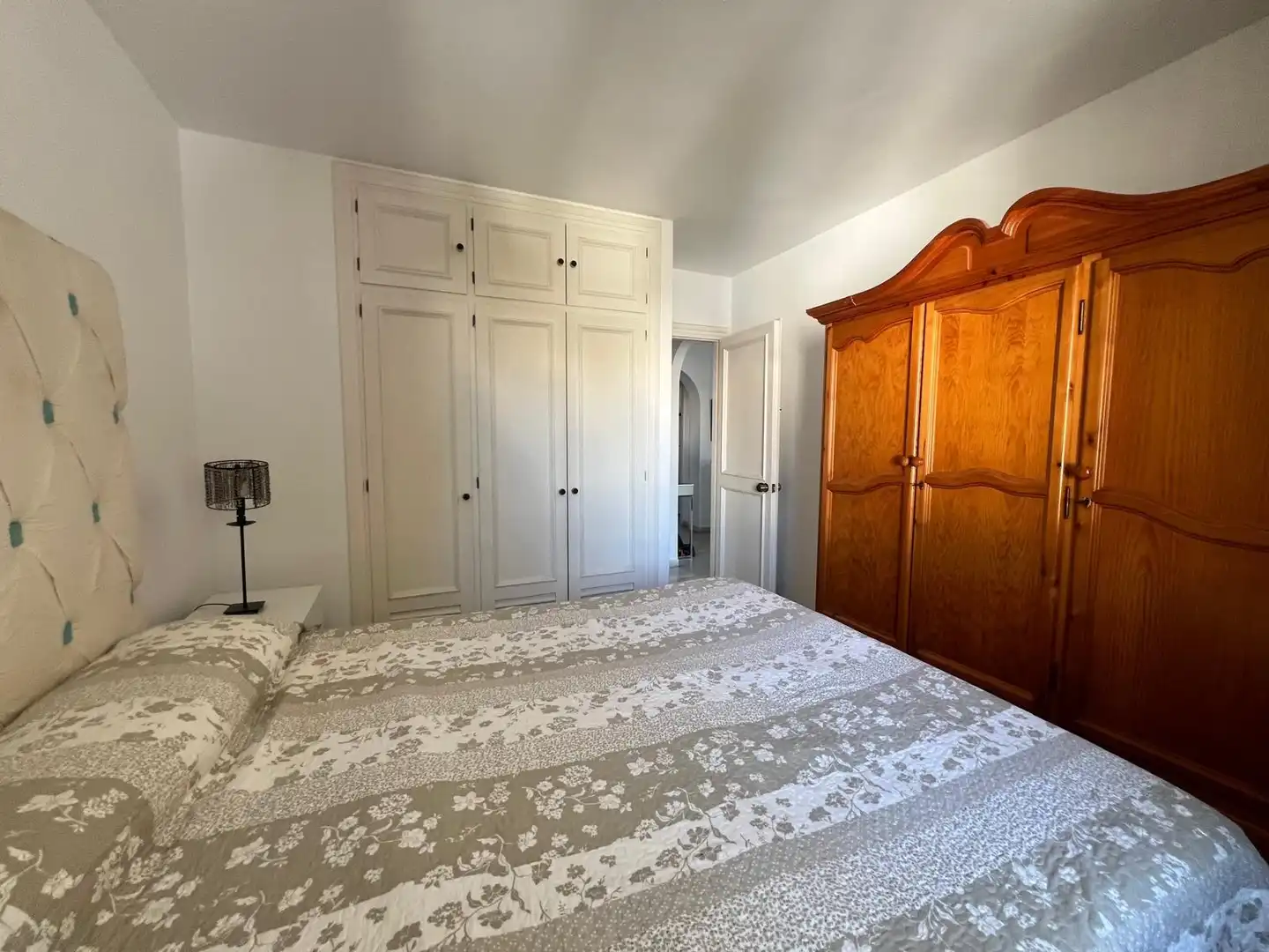 Bedroom of Flat for rent in Nueva Andalucía