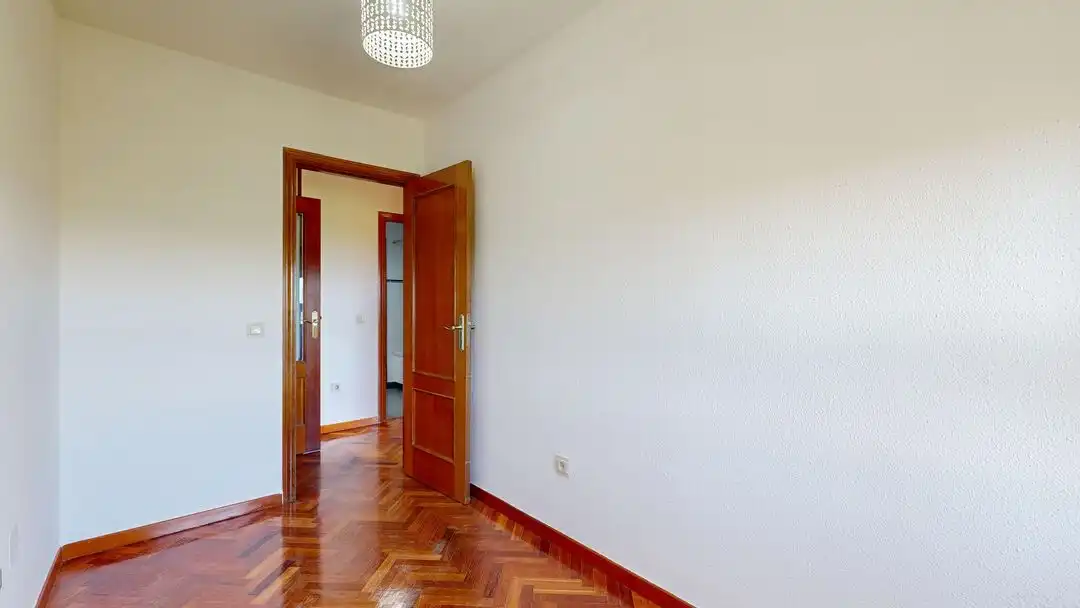 Flat for rent in Madrid  with Air Conditioner, Heating and Private garden