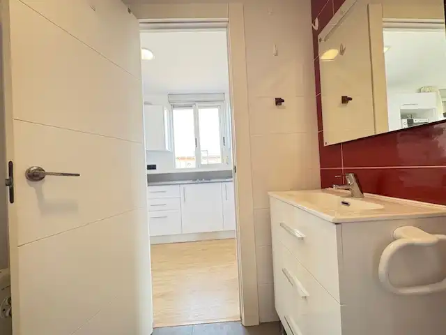 Bathroom of Attic for rent in Castellón de la Plana / Castelló de la Plana  with Parquet flooring, Terrace and Furnished
