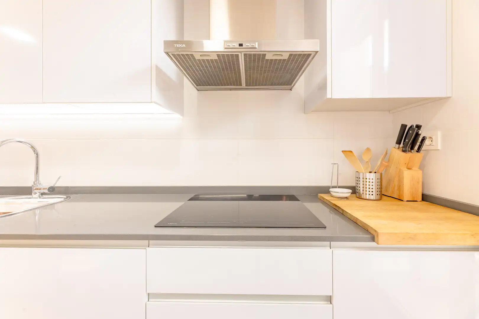 Cocina de Piso en venta en Valencia con Trastero, Piscina y Balcón