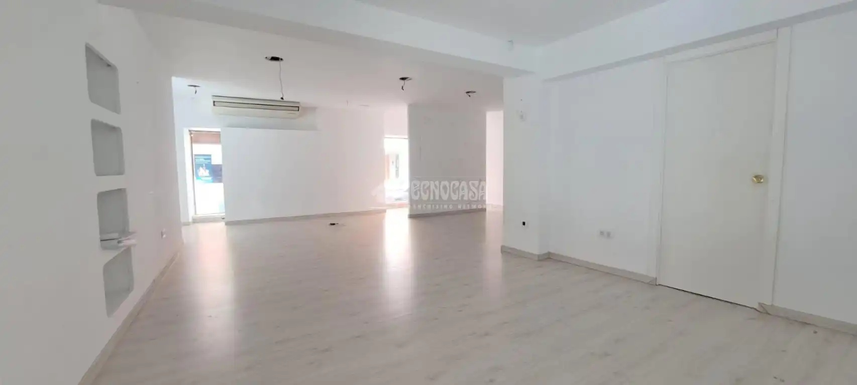 Commercial properties for sale in Ávila  with Parquet flooring and Alarm