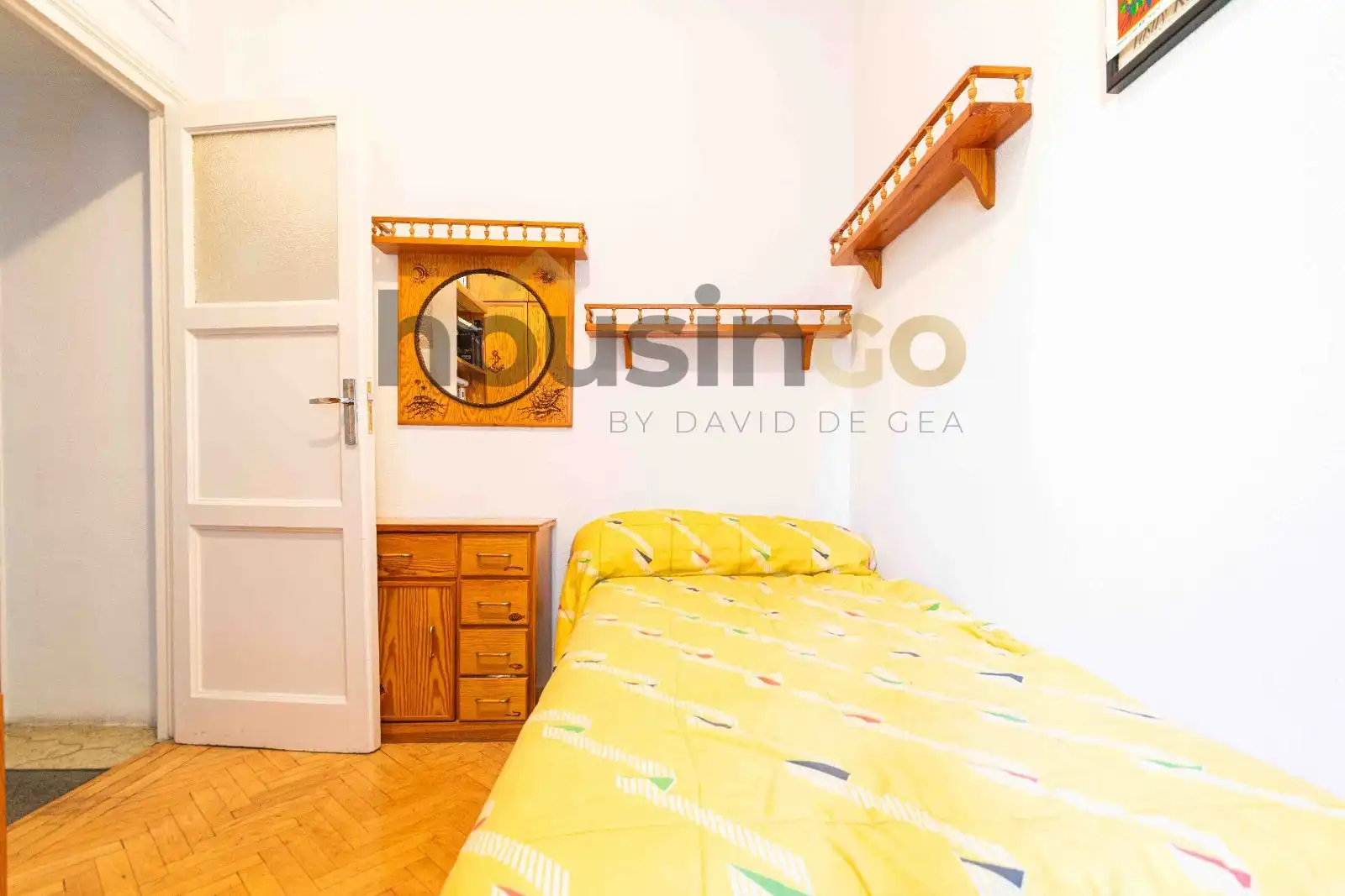 Bedroom of Flat for sale in Madrid  with Heating, Terrace and Storage room