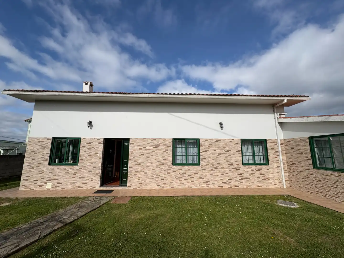 Vista exterior de Casa o chalet en venta en Pontedeume con Calefacción, Jardín privado y Parquet