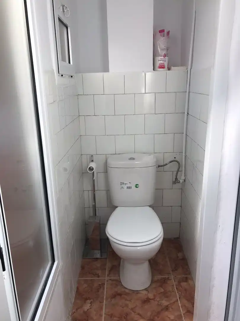 Bany de Pis en venda en Reus amb Moblat i Balcó