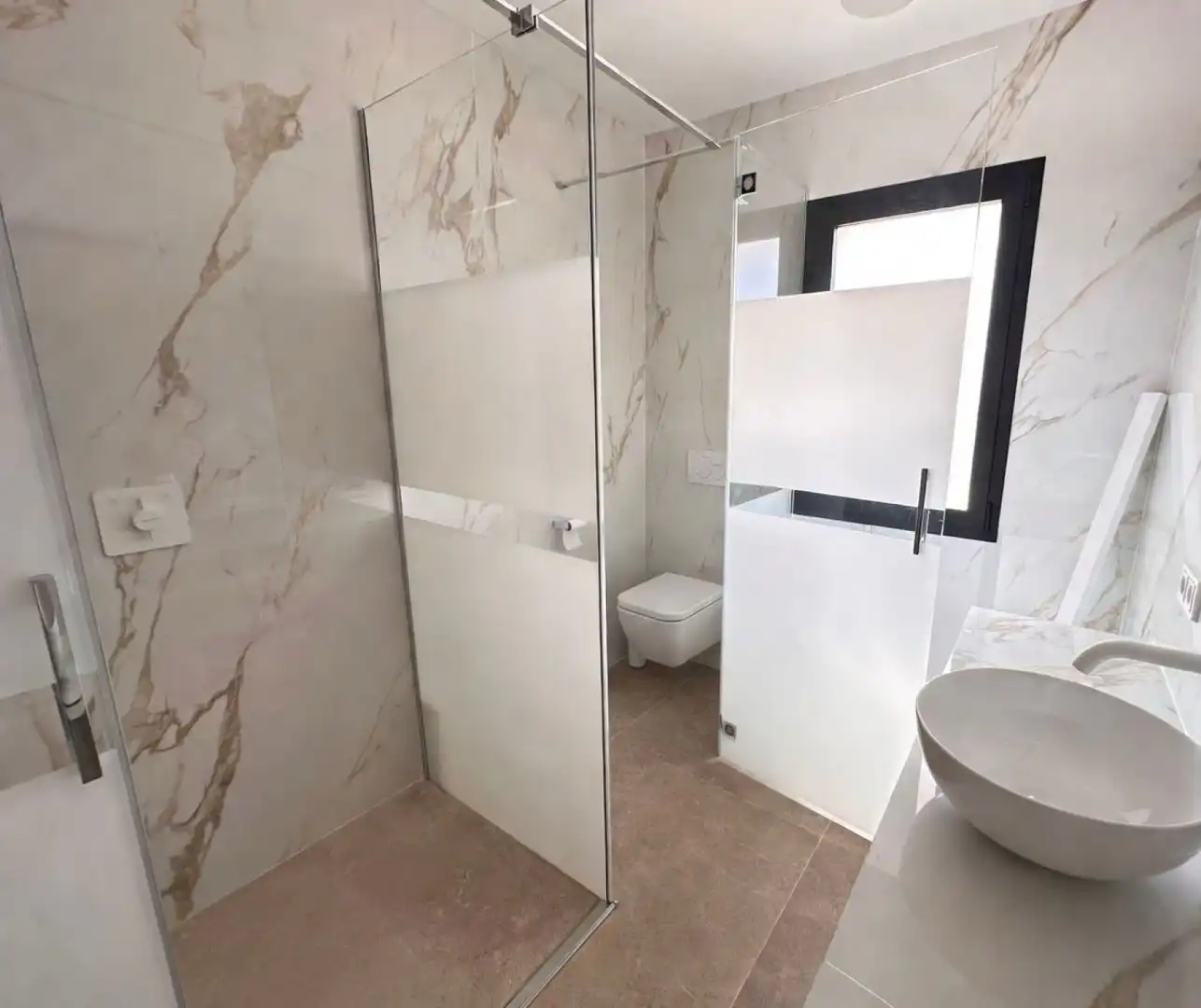 Baño de Casa o chalet de alquiler en Muro con Aire acondicionado, Calefacción y Jardín privado