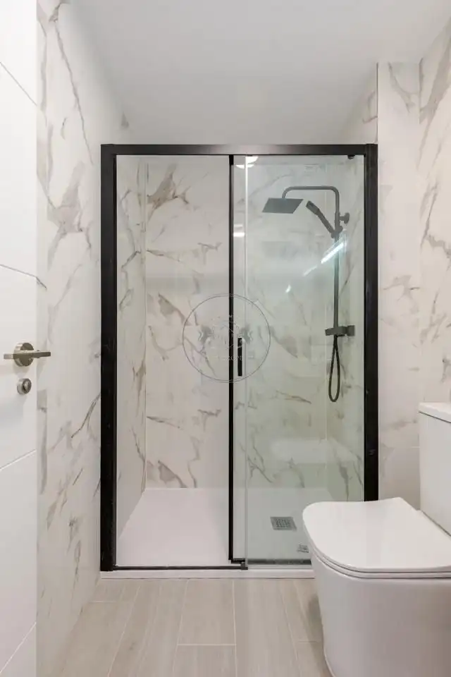 Baño de Piso en venta en Madrid con Aire acondicionado y Alarma