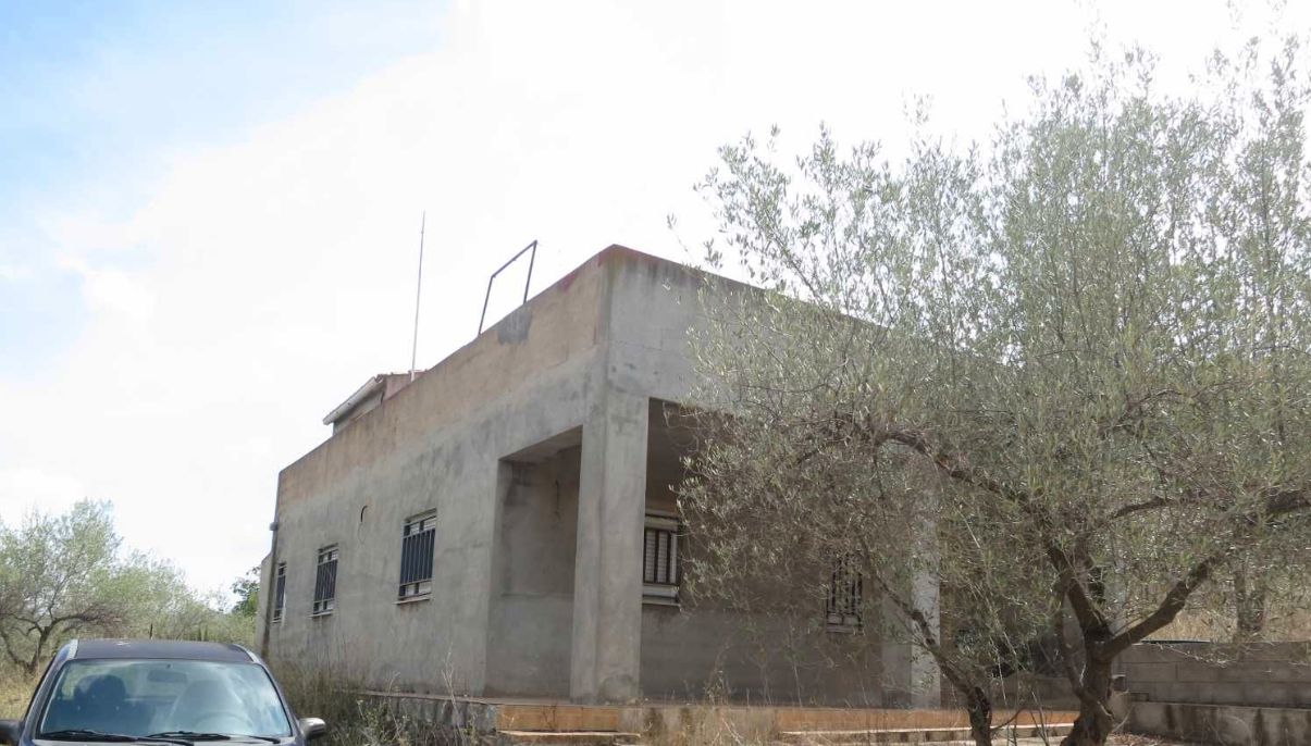 Vista exterior de Finca rústica en venda en Figueroles amb Jardí privat i Terrassa