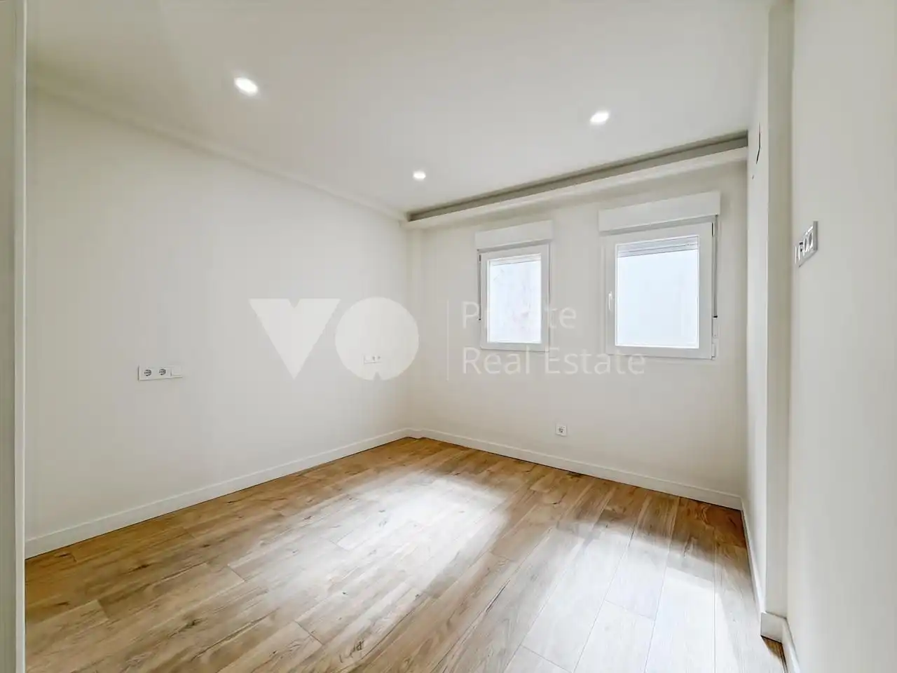Bedroom of Flat for sale in Alcobendas  with Air Conditioner, Heating and Terrace