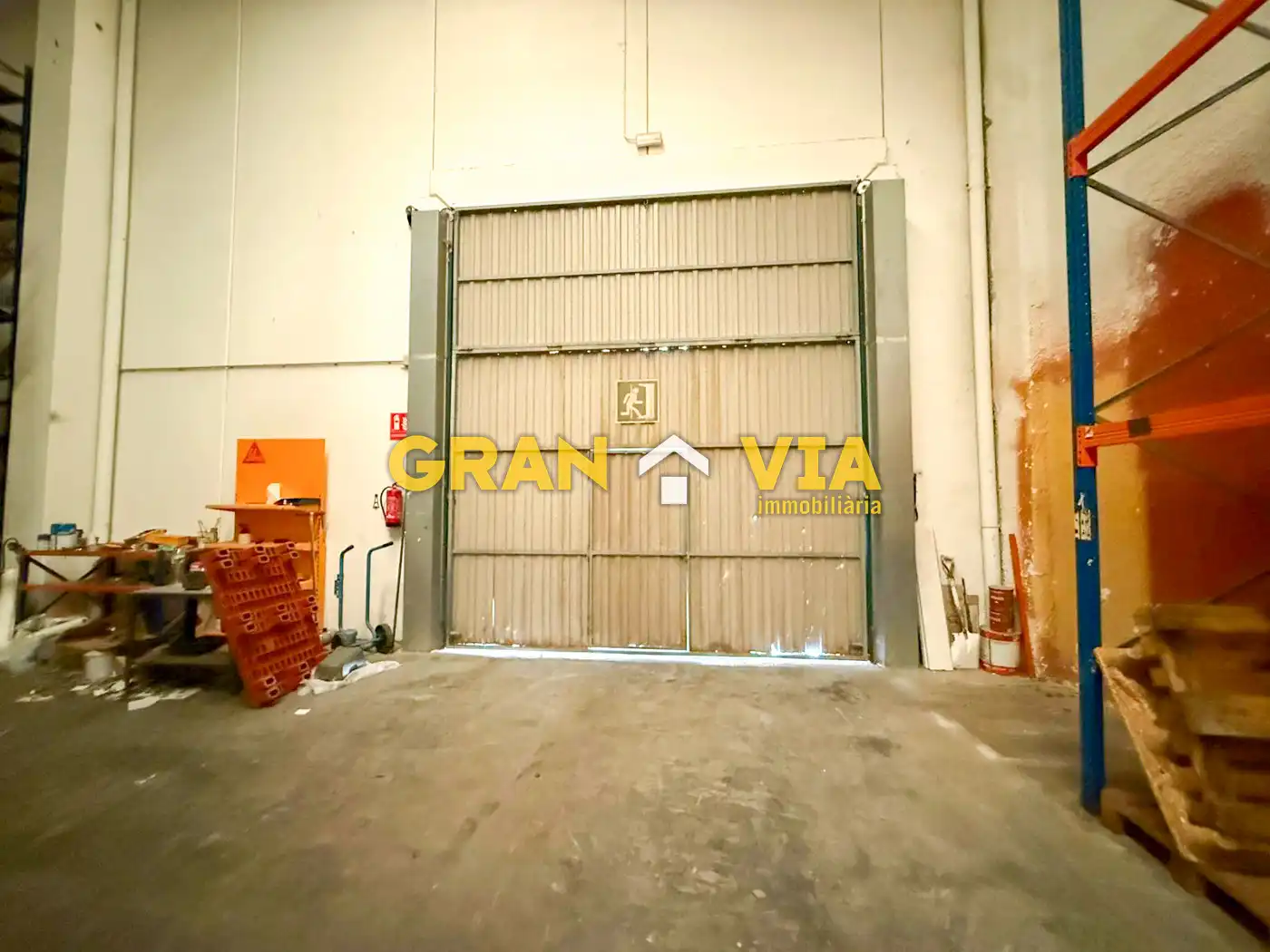Nau industrial de lloguer en Figueres