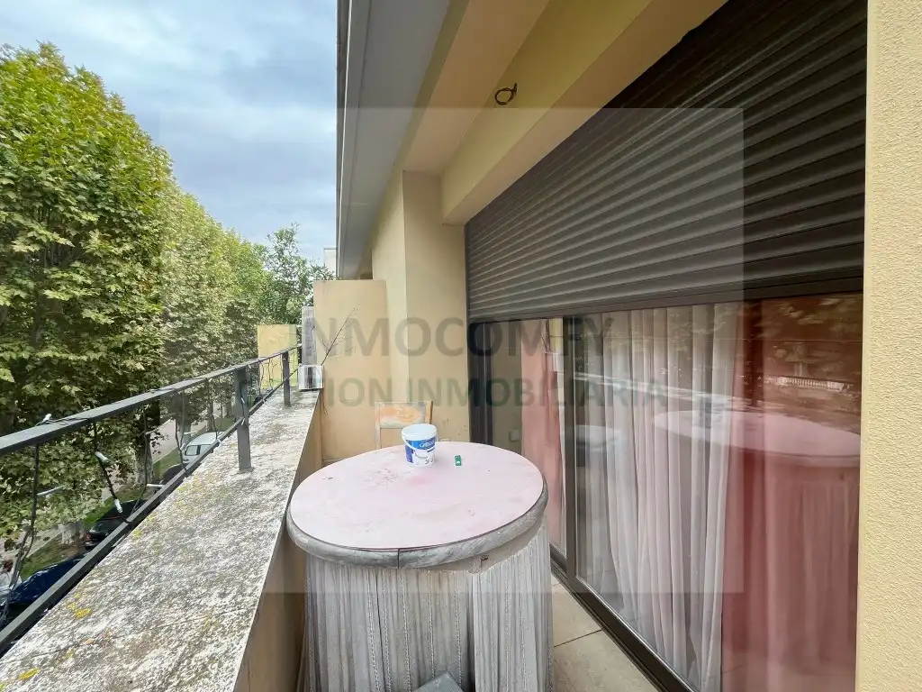 Terraza de Dúplex en venta en La Bisbal d'Empordà