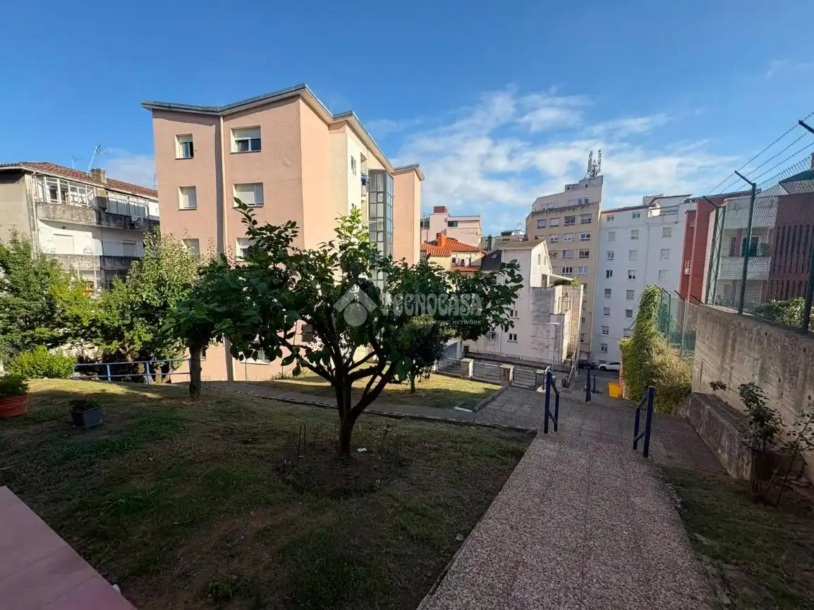 Casa con jardín en venta en C. León Felipe, imagen 18