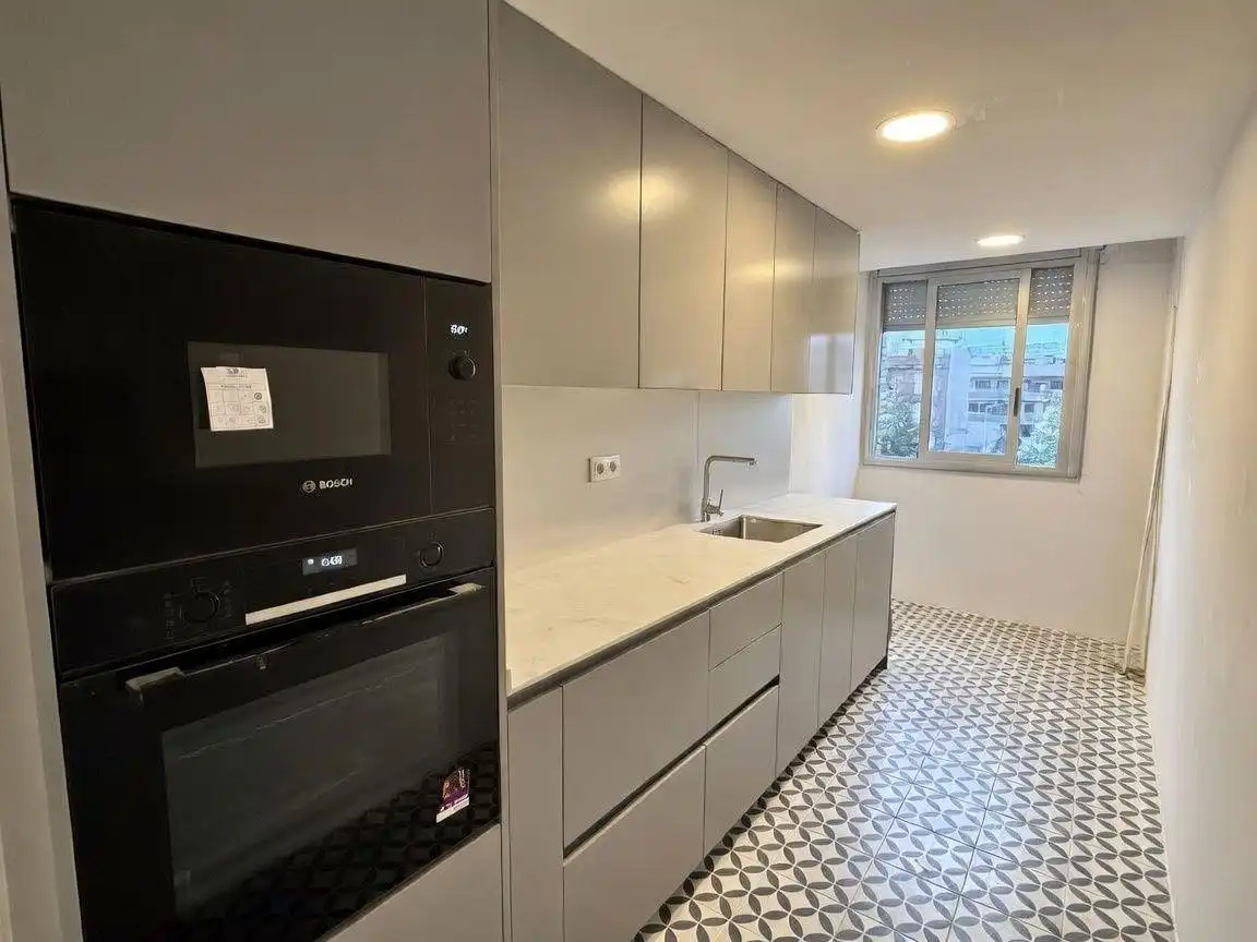 Kitchen of Flat for sale in Sabadell  with Air Conditioner, Heating and Terrace