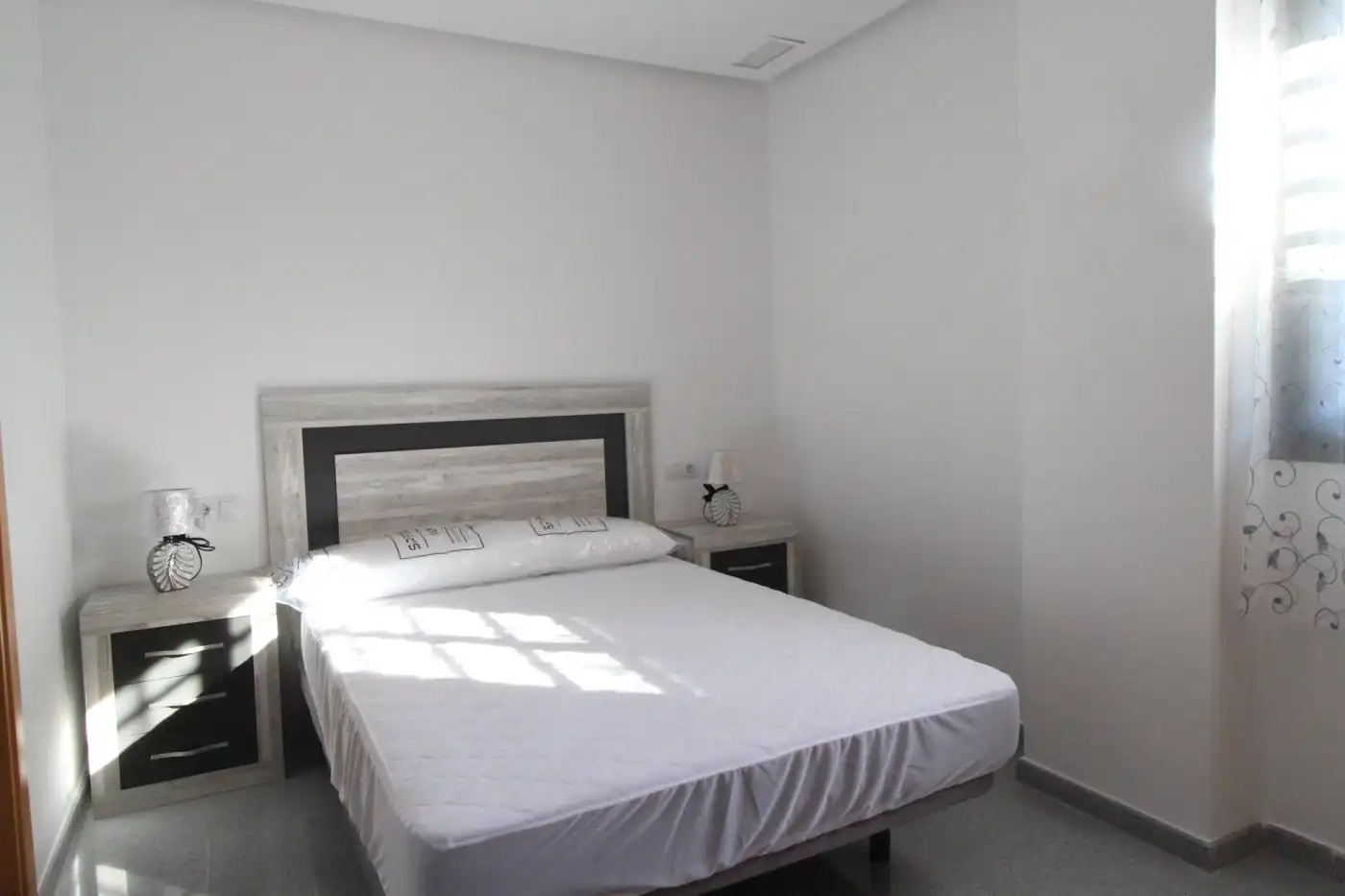 Habitación de Piso de alquiler en Elche / Elx con Amueblado