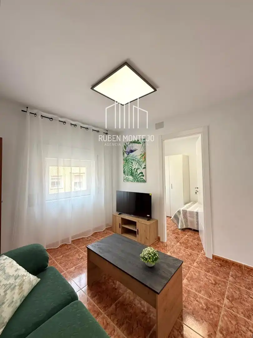 Vista exterior de Piso en venta en Salamanca con Calefacción, Amueblado y Horno