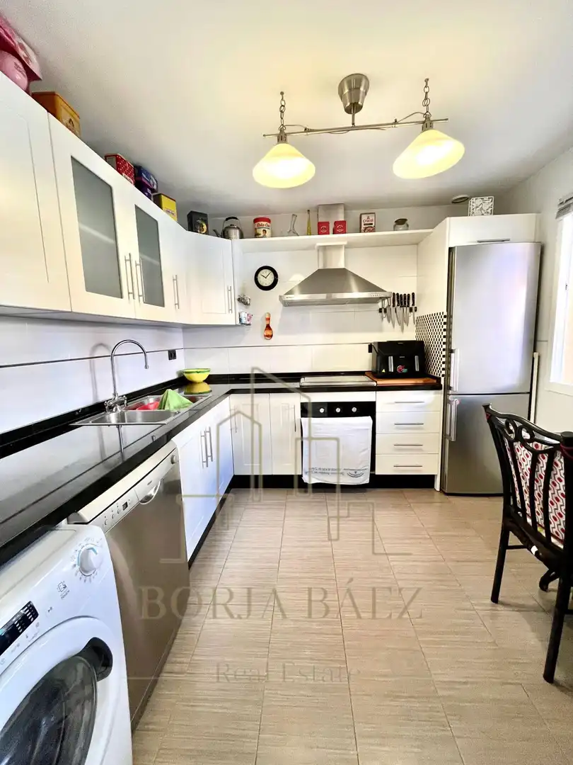 Kitchen of Detached homes for sale in Vélez-Málaga