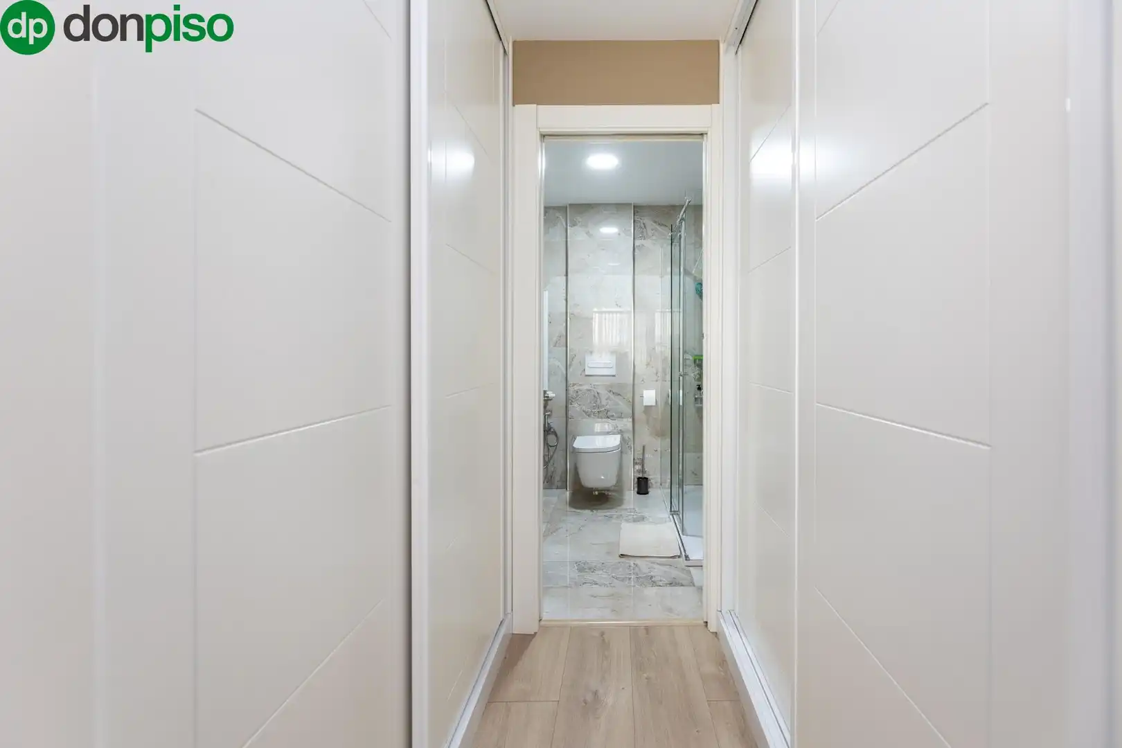Flat with lift for sale in Calle PINTOR VELAZQUEZ 11, imagen 17