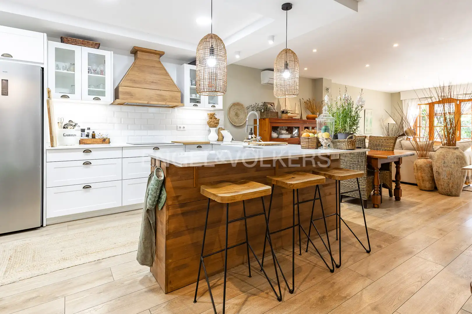 Cocina de Casa o chalet en venta en Badalona con Aire acondicionado, Calefacción y Jardín privado