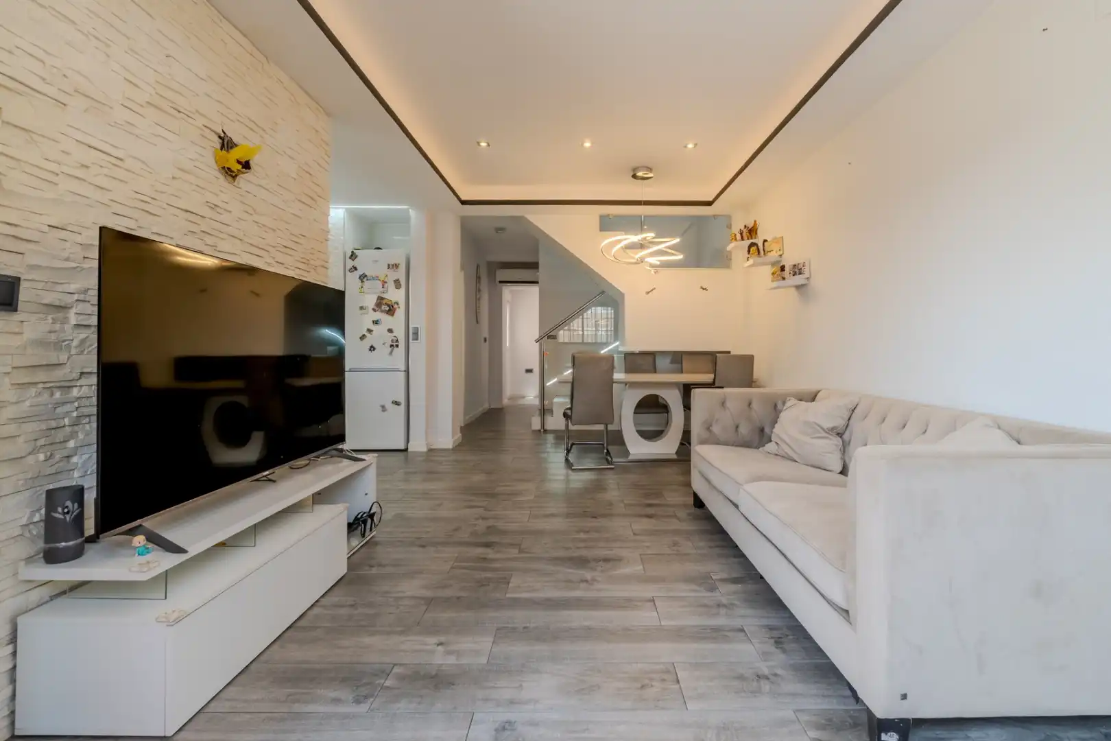 Sala d'estar de Casa o xalet en venda en Torrevieja amb Jardí privat, Terrassa i Piscina