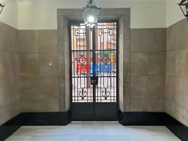 Piso en venta en Gijón  con Calefacción