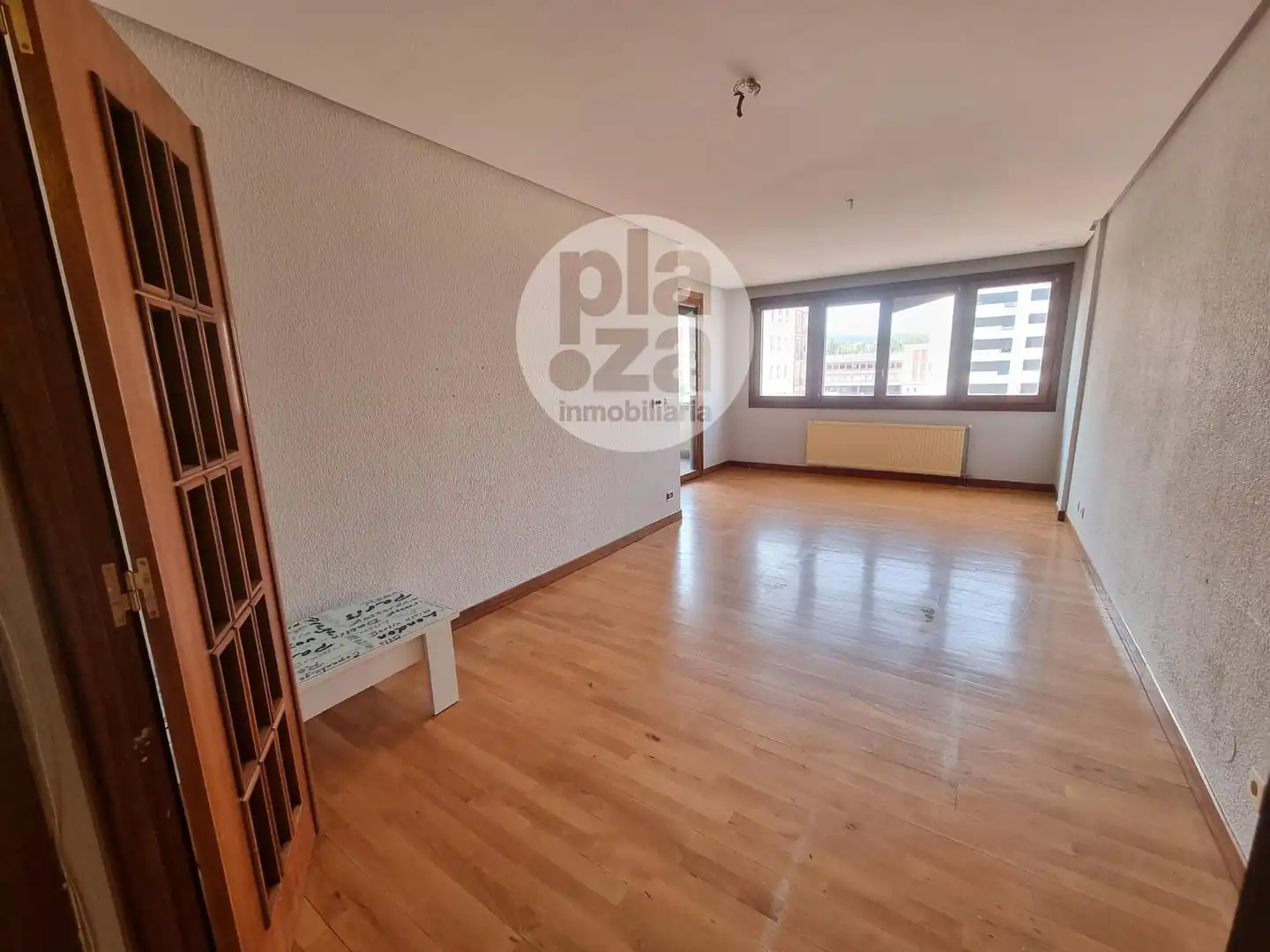 Sala d'estar de Pis en venda en Burgos amb Calefacció, Terrassa i Traster