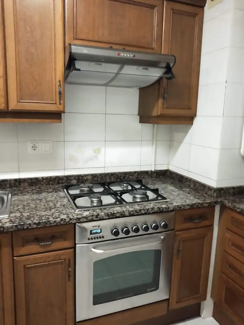 Kitchen of Flat for rent in Girona  with Furnished