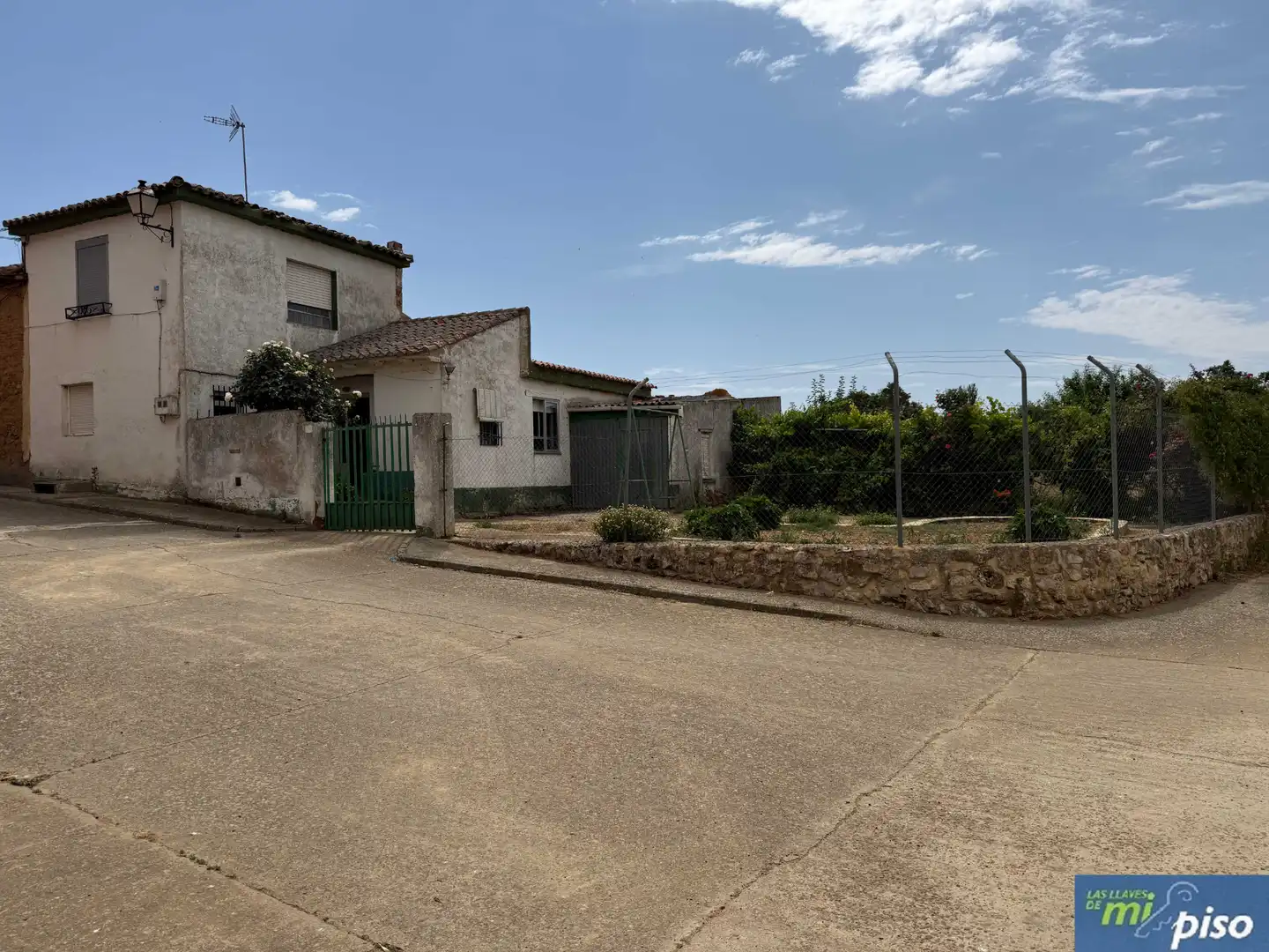 Vista exterior de Casa o chalet en venta en Valdunquillo con Calefacción, Jardín privado y Terraza
