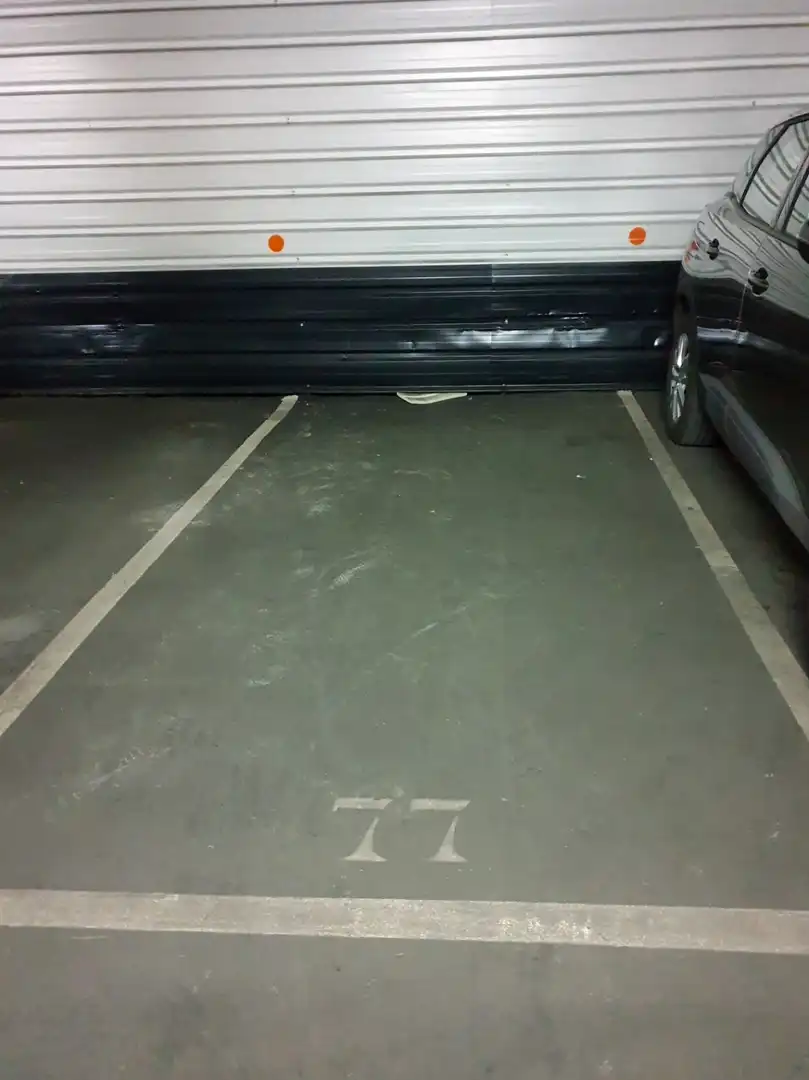 Parking of Garage for rent in Madrid