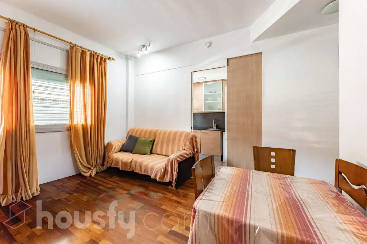 Exterior view of Ground floor for sale in Sabadell  with Air Conditioner, Heating and Parquet flooring