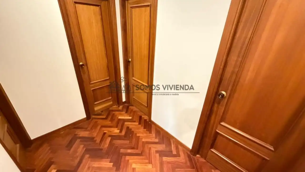 Bedroom of Flat for sale in Ourense Capital   with Heating, Parquet flooring and Balcony