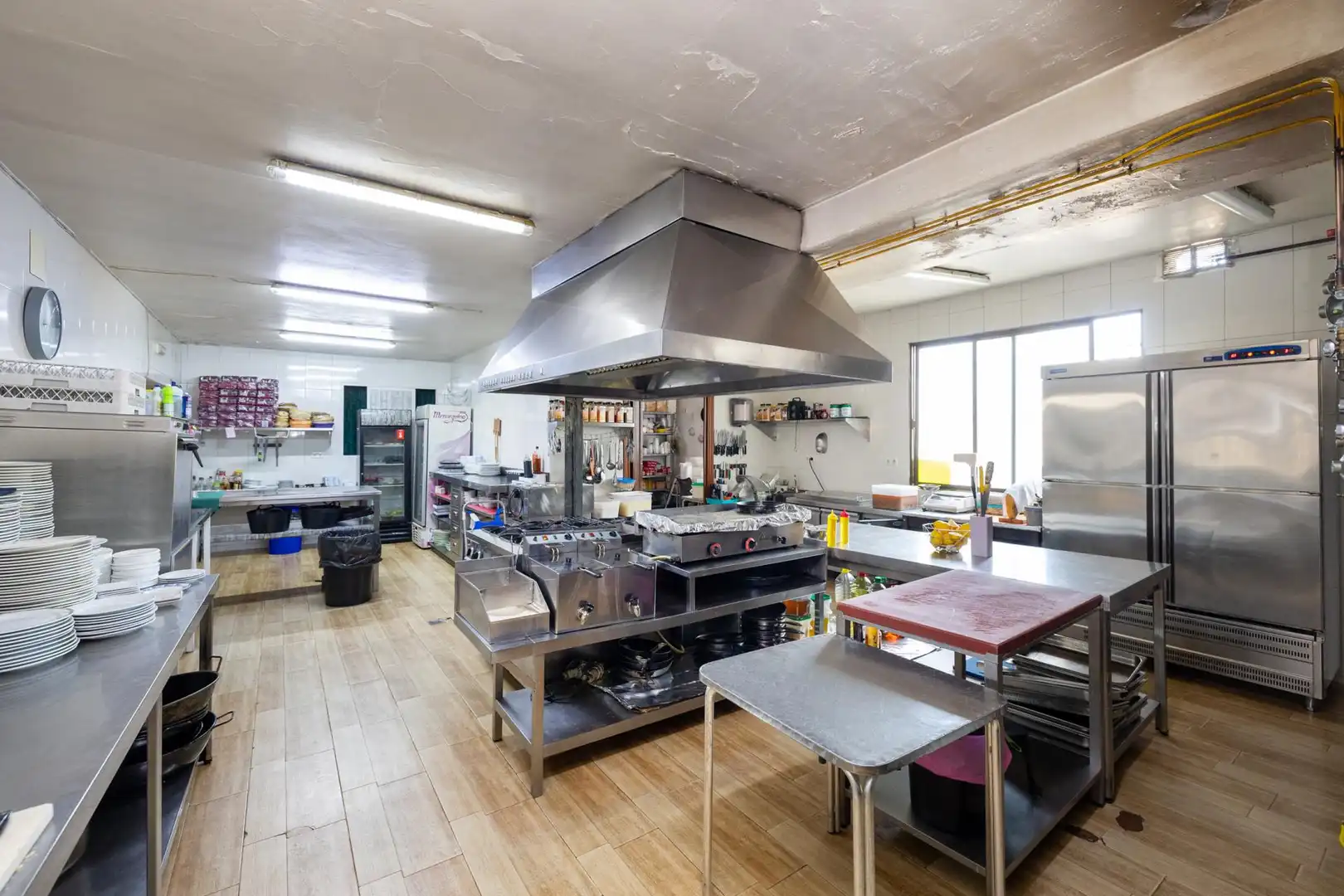 Cocina de Local en venta en Huélago