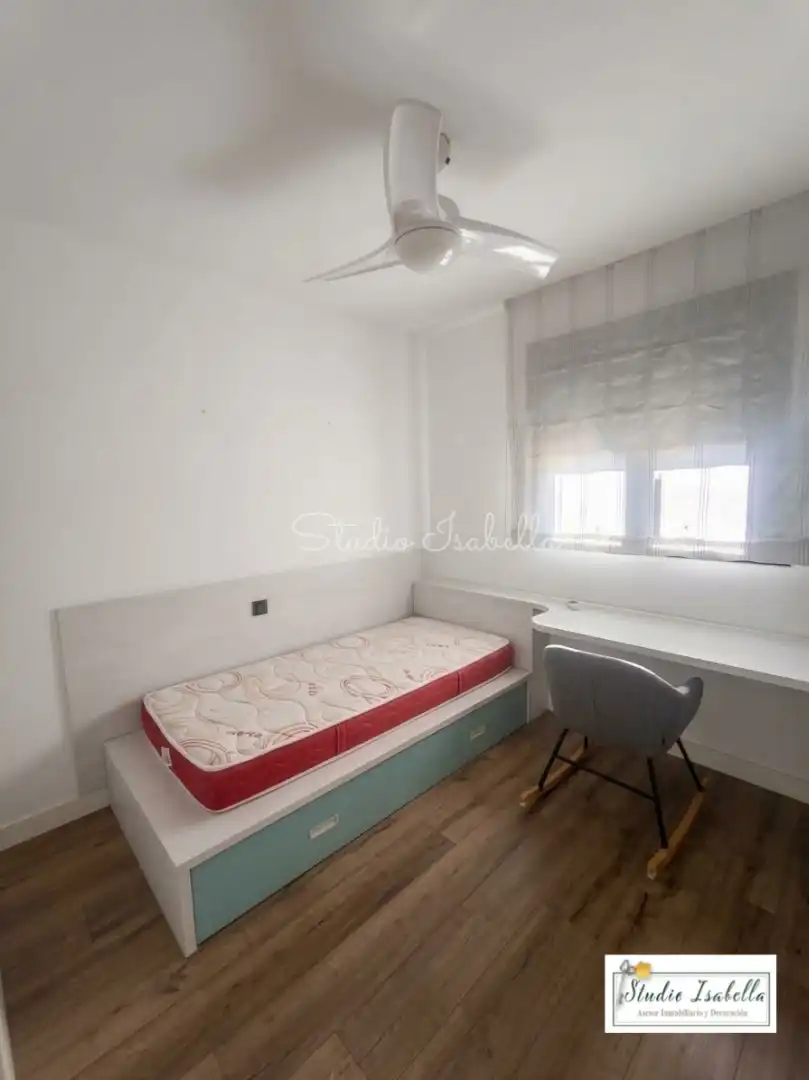 Flat with balcony to rent in Calle Río Arlés, imagen 18